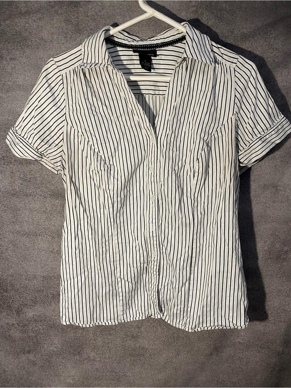 Lane Bryant Womens Shirt Size 16 White Black Pinstripe Short Sleeve Lurex Button